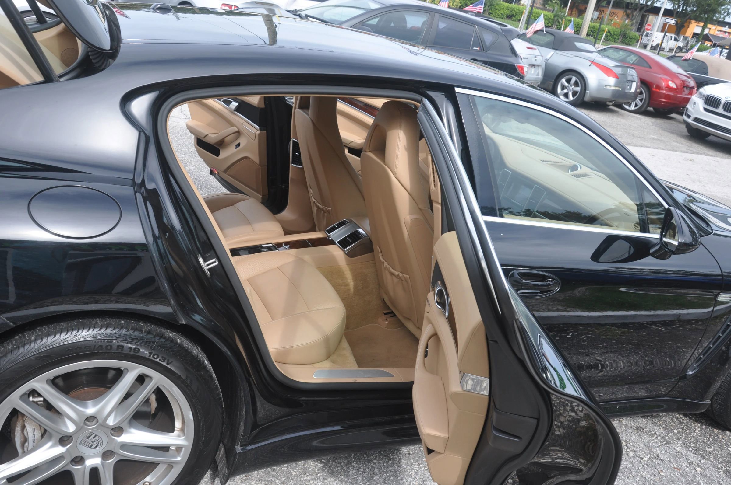 Used 2013 Porsche Panamera 4S image 21