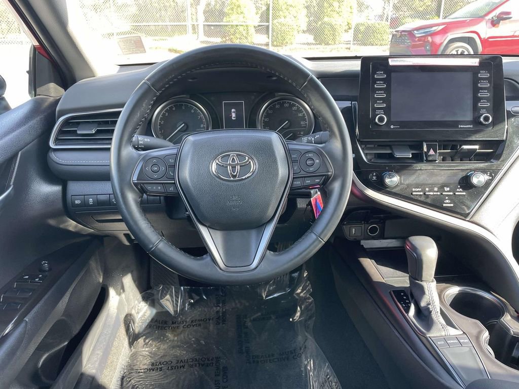 Used 2024 Toyota Camry SE image 26