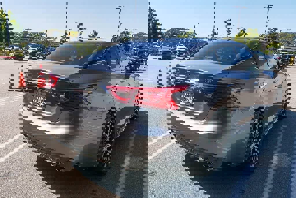 Used 2018 Nissan Maxima Platinum image 9