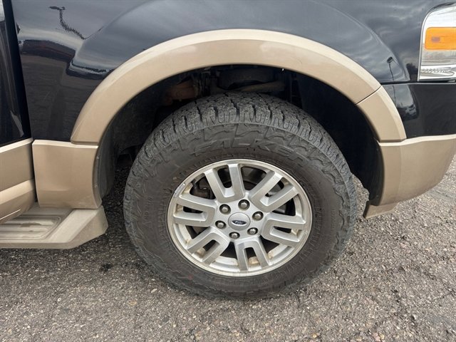 Used 2014 Ford Expedition EL XLT w/ Equipment Group 202A image 16