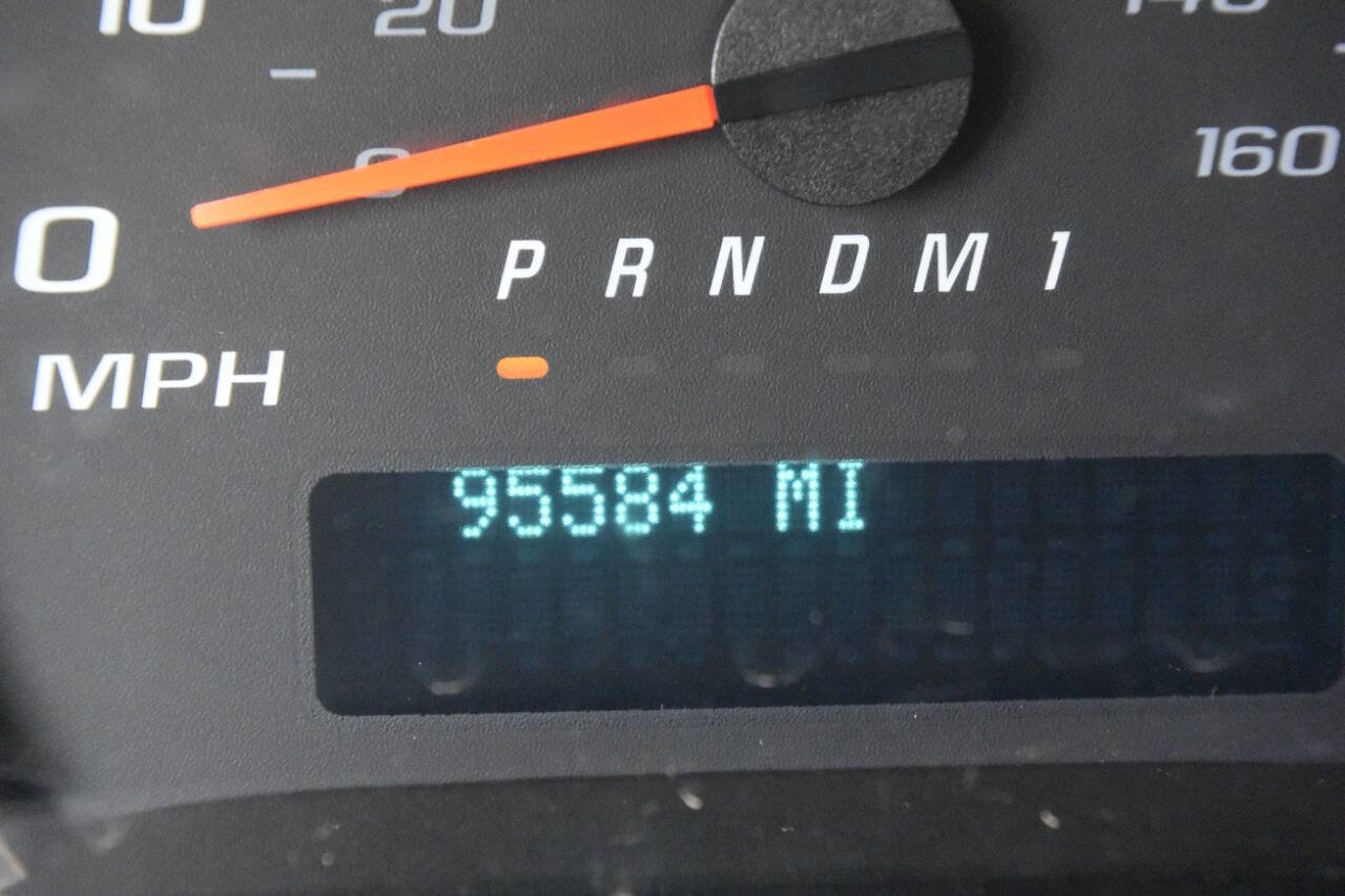 Used 2021 GMC Savana 3500 Extended w/ Power Convenience Package image 11