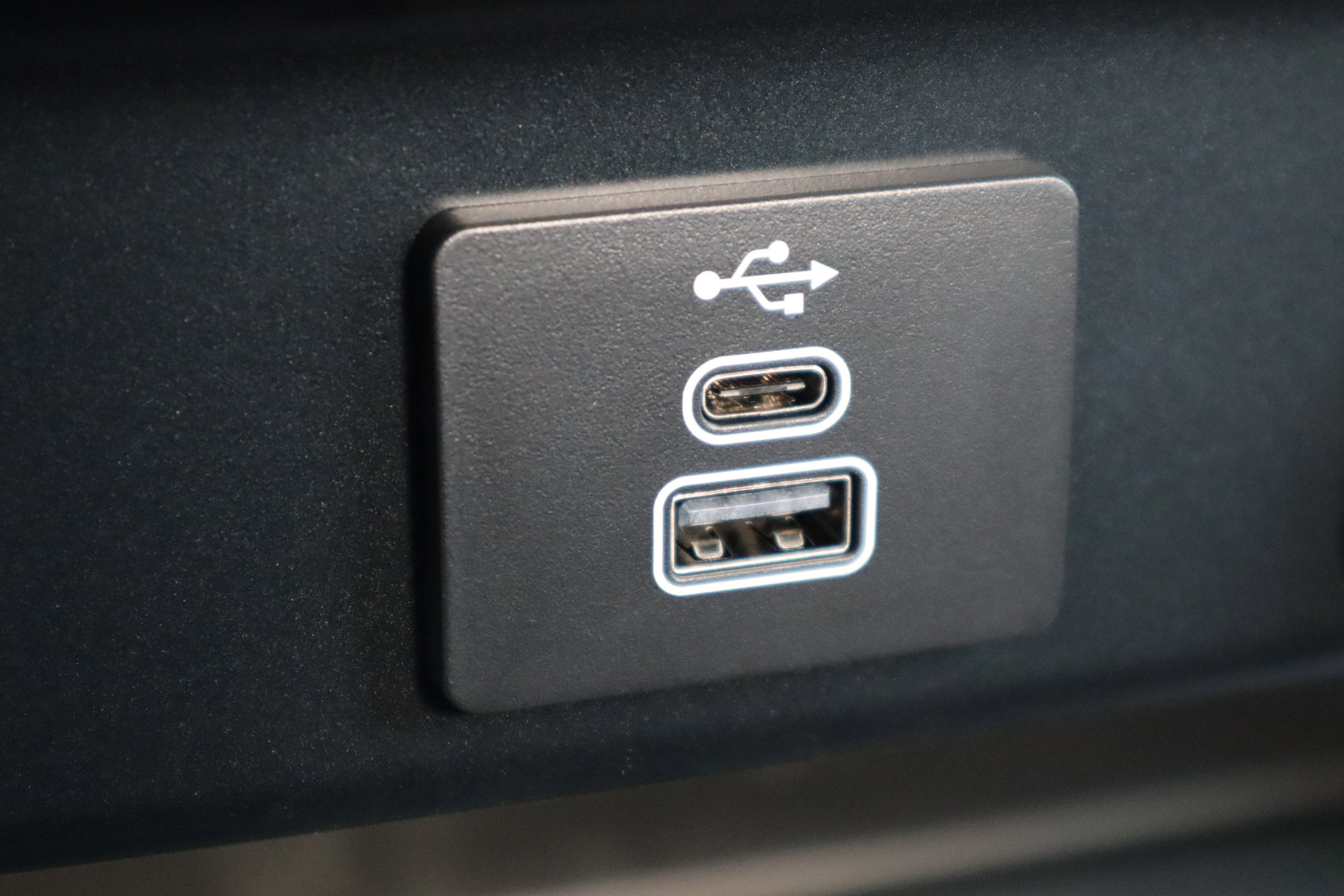 New 2025 Ford F150 XL w/ Equipment Group 103A High image 94