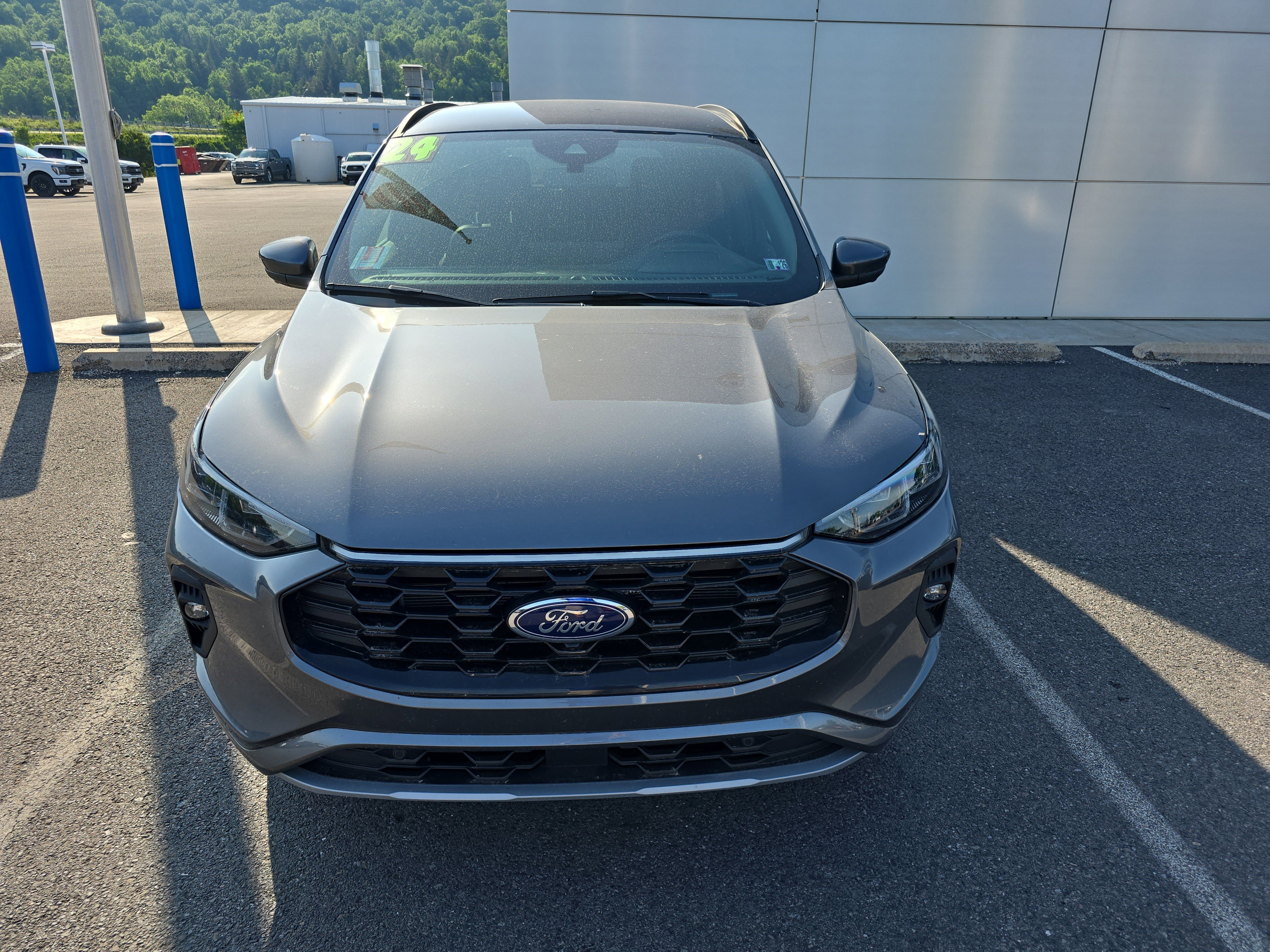 Used 2024 Ford Escape ST-Line Elite w/ Premium Technology Package image 8