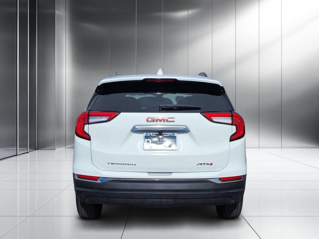 Used 2023 GMC Terrain AT4 image 25