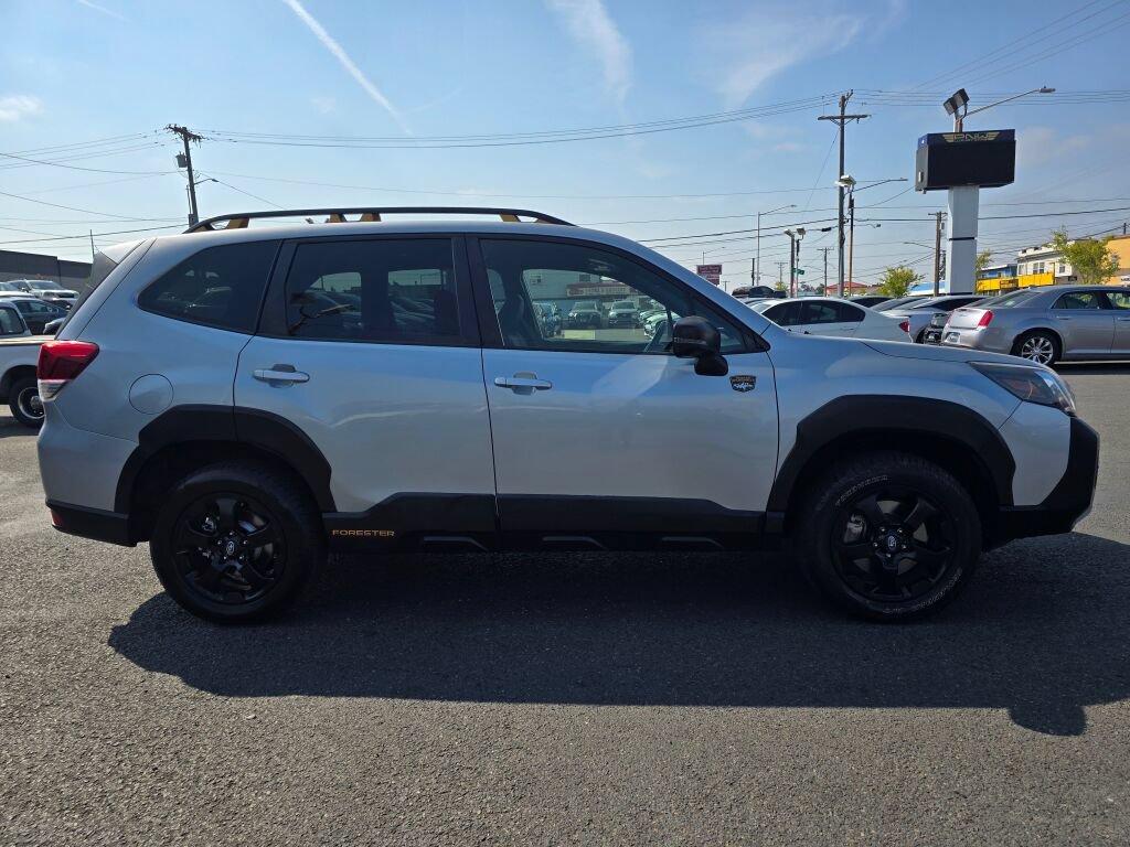 Used 2022 Subaru Forester Wilderness AWD/4WD image 5