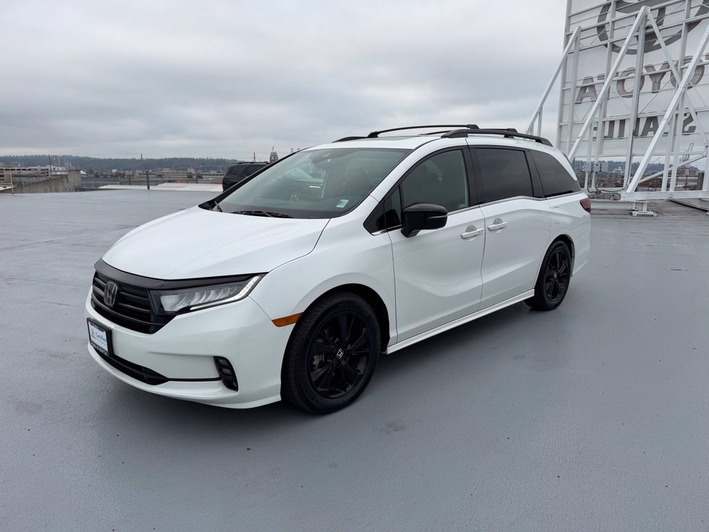 Certified 2024 Honda Odyssey Sport image 11