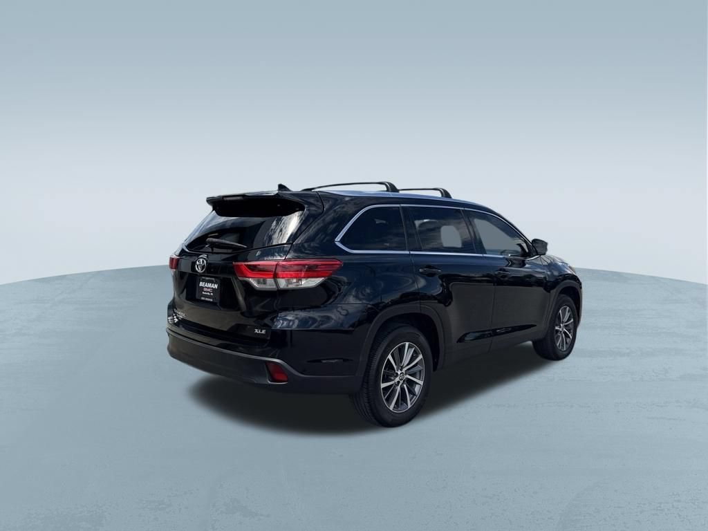 Used 2019 Toyota Highlander XLE FWD image 8