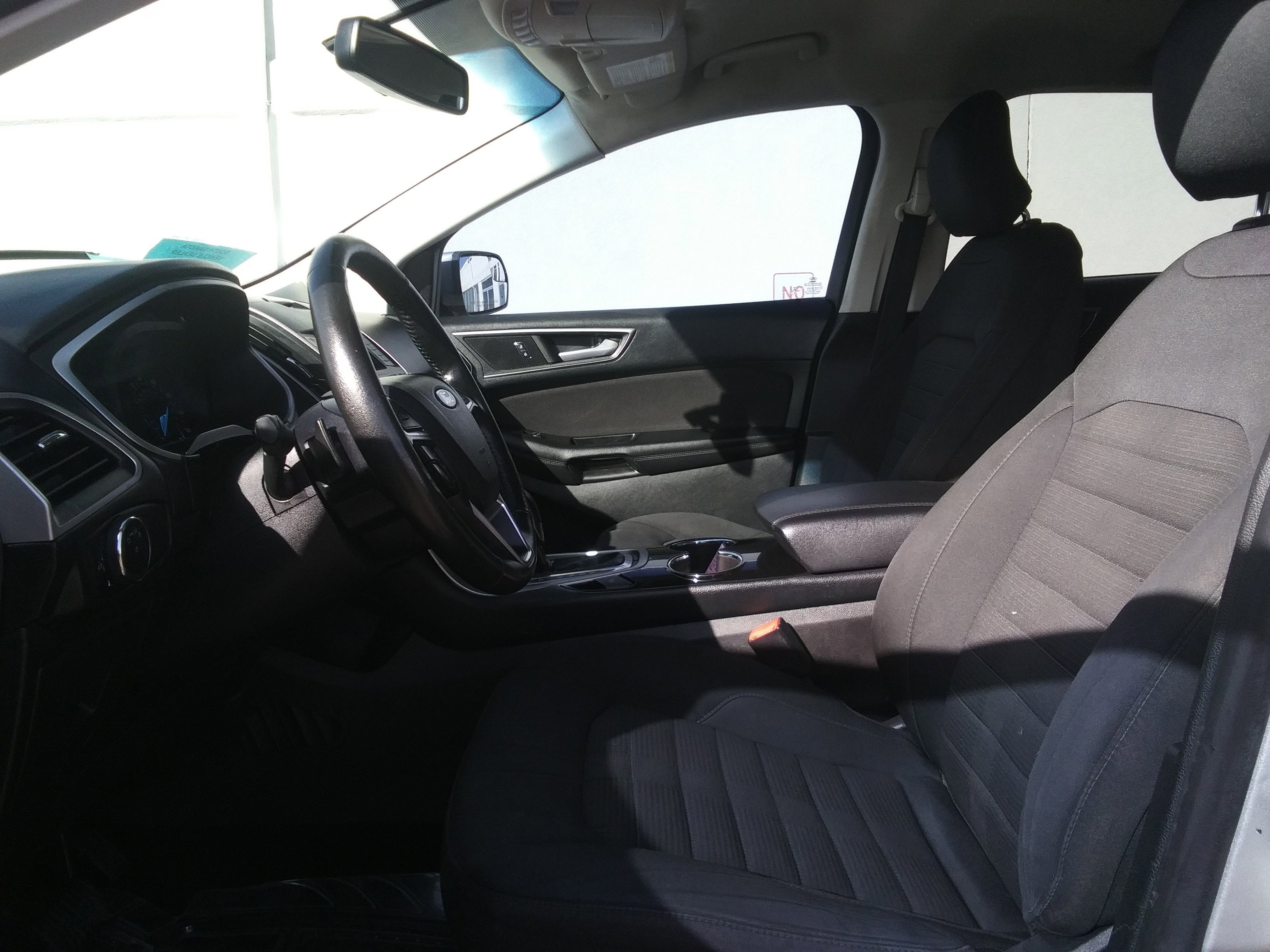Used 2015 Ford Edge SEL FWD image 12