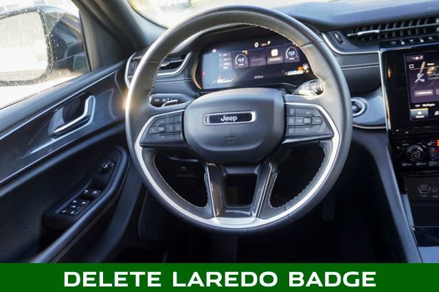 Used 2023 Jeep Grand Cherokee Altitude image 10