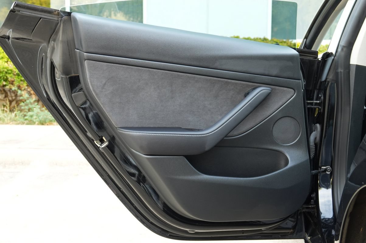 Used 2023 Tesla Model 3 Standard Range RWD image 40