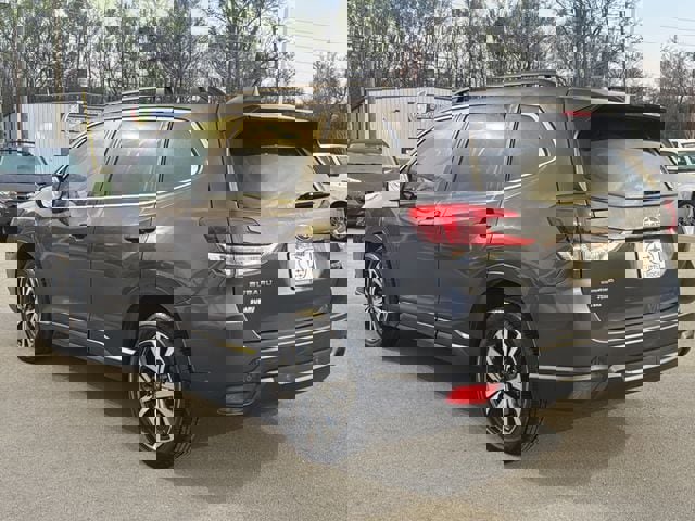 Used 2022 Subaru Forester Limited image 5