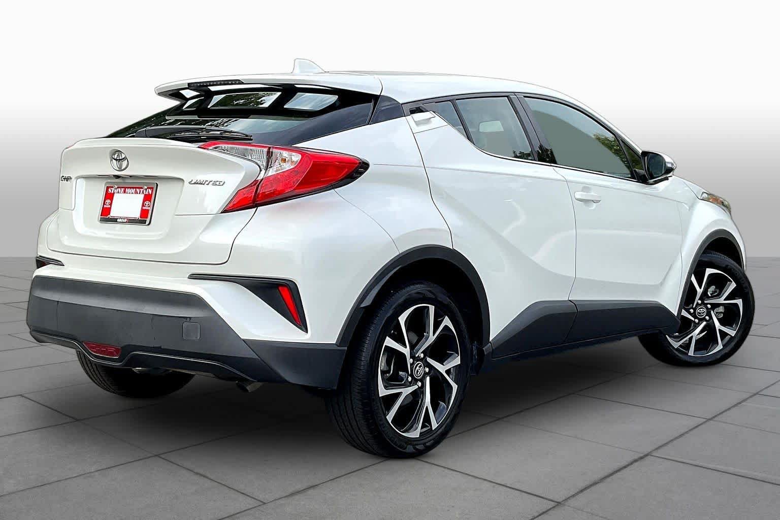 Used 2019 Toyota C-HR Limited FWD image 13