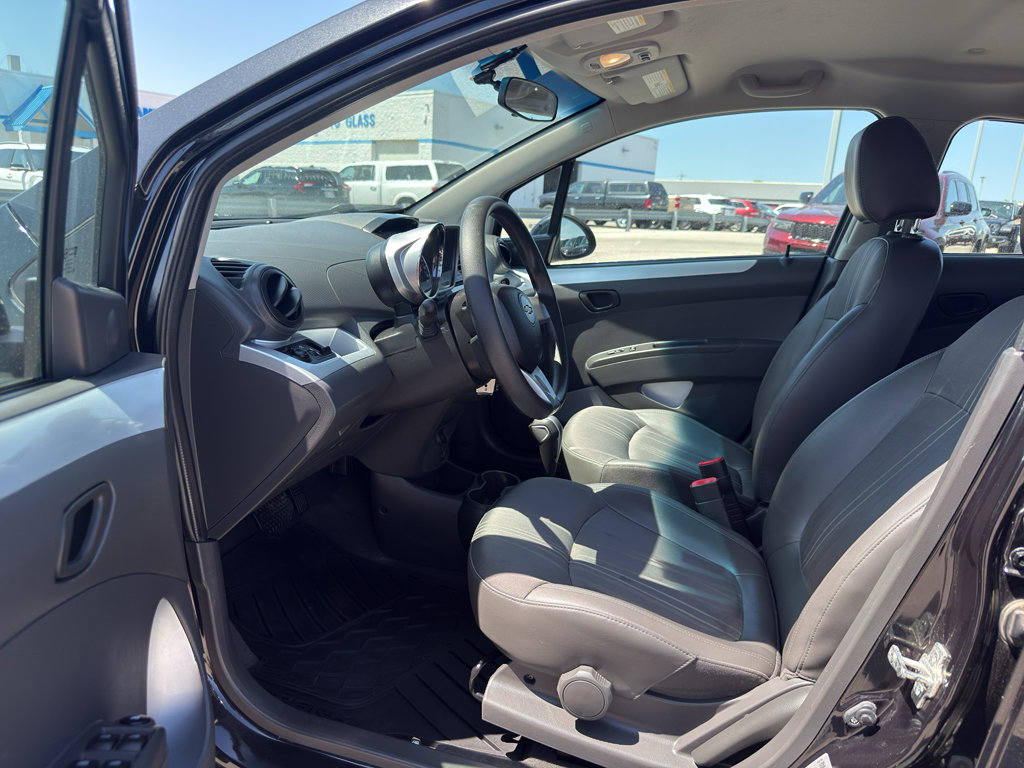Used 2014 Chevrolet Spark LT FWD image 10
