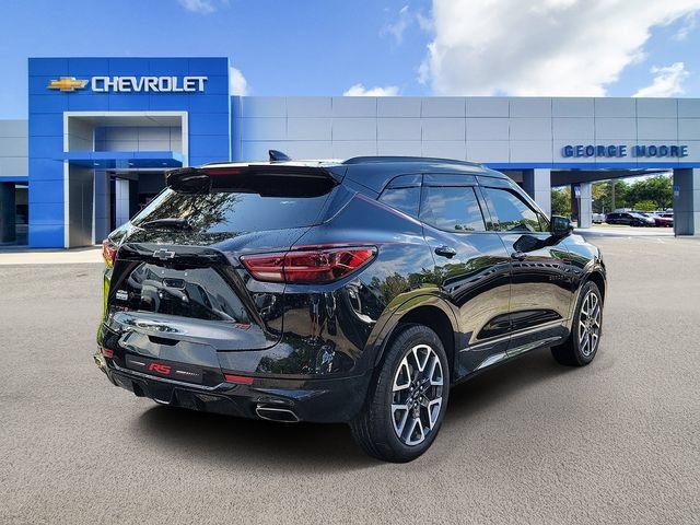 Certified 2024 Chevrolet Blazer RS w/ Driver Confidence II Package FWD image 4