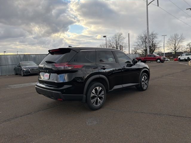 Used 2024 Nissan Rogue SV image 6