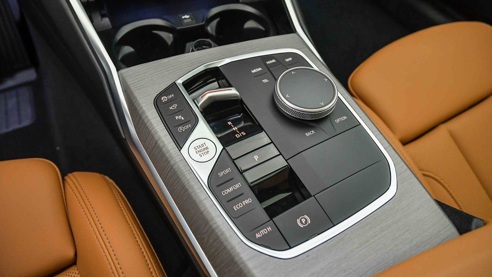 New 2026 BMW 330i Sedan w/ Premium Package image 24