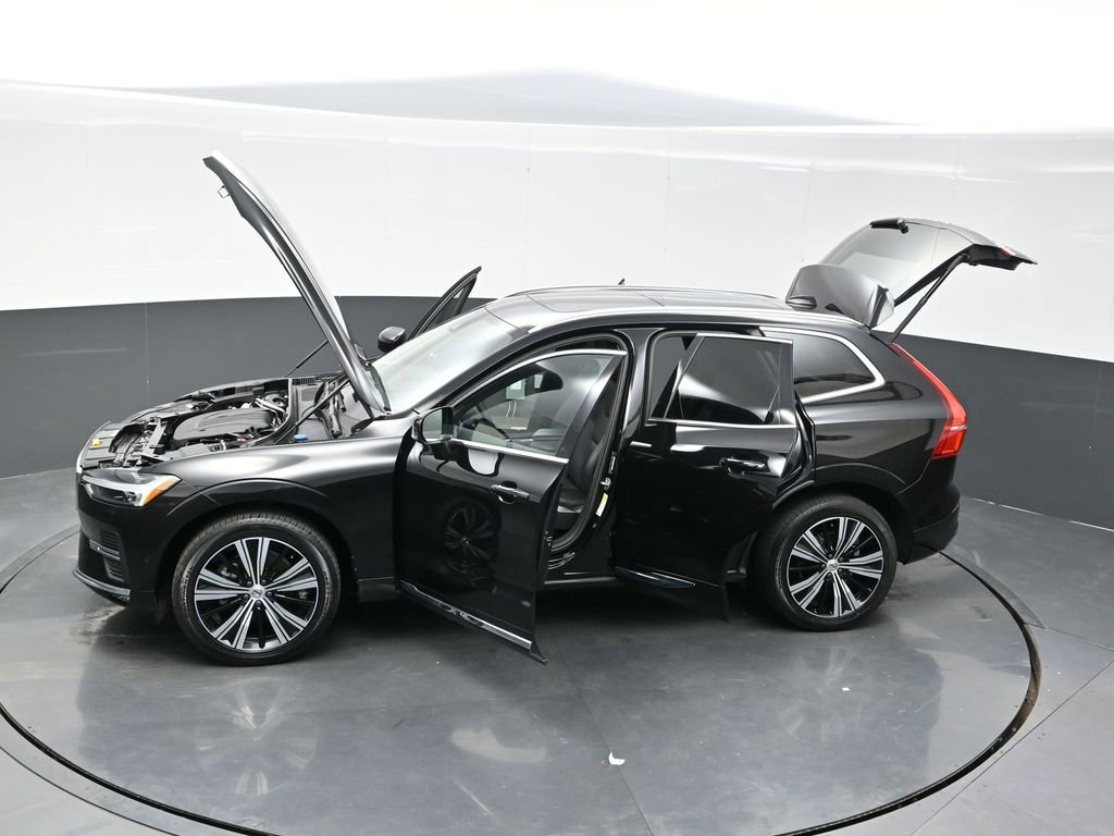 Used 2023 Volvo XC60 B5 Plus w/ Climate Package image 39