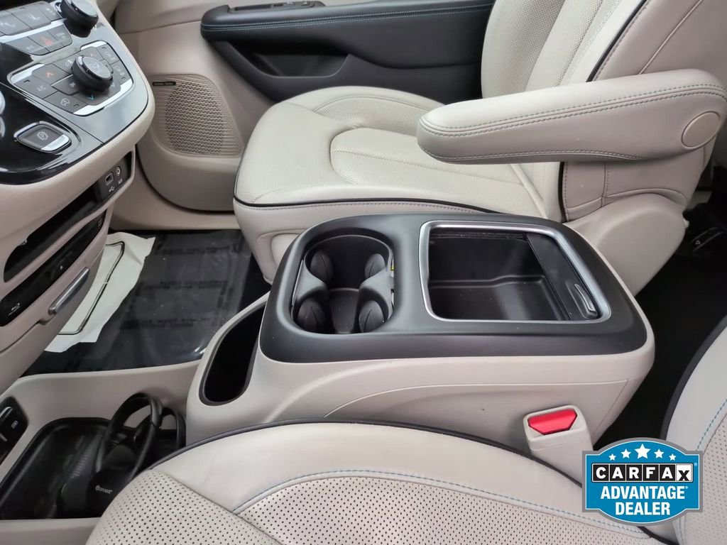 Used 2020 Chrysler Pacifica Limited w/ Advanced Safetytec Group image 20