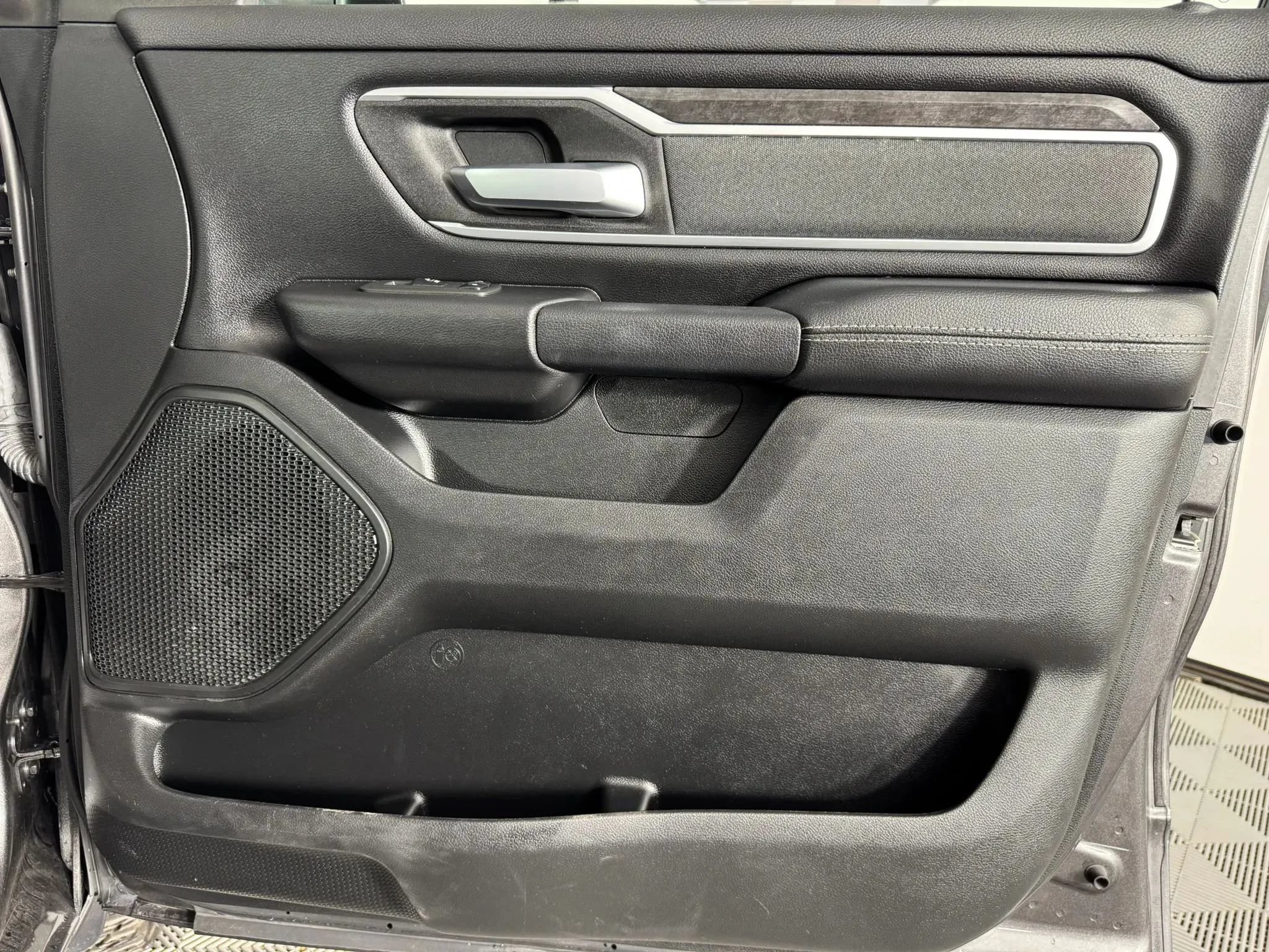 Used 2021 RAM 1500 Big Horn AWD/4WD image 39