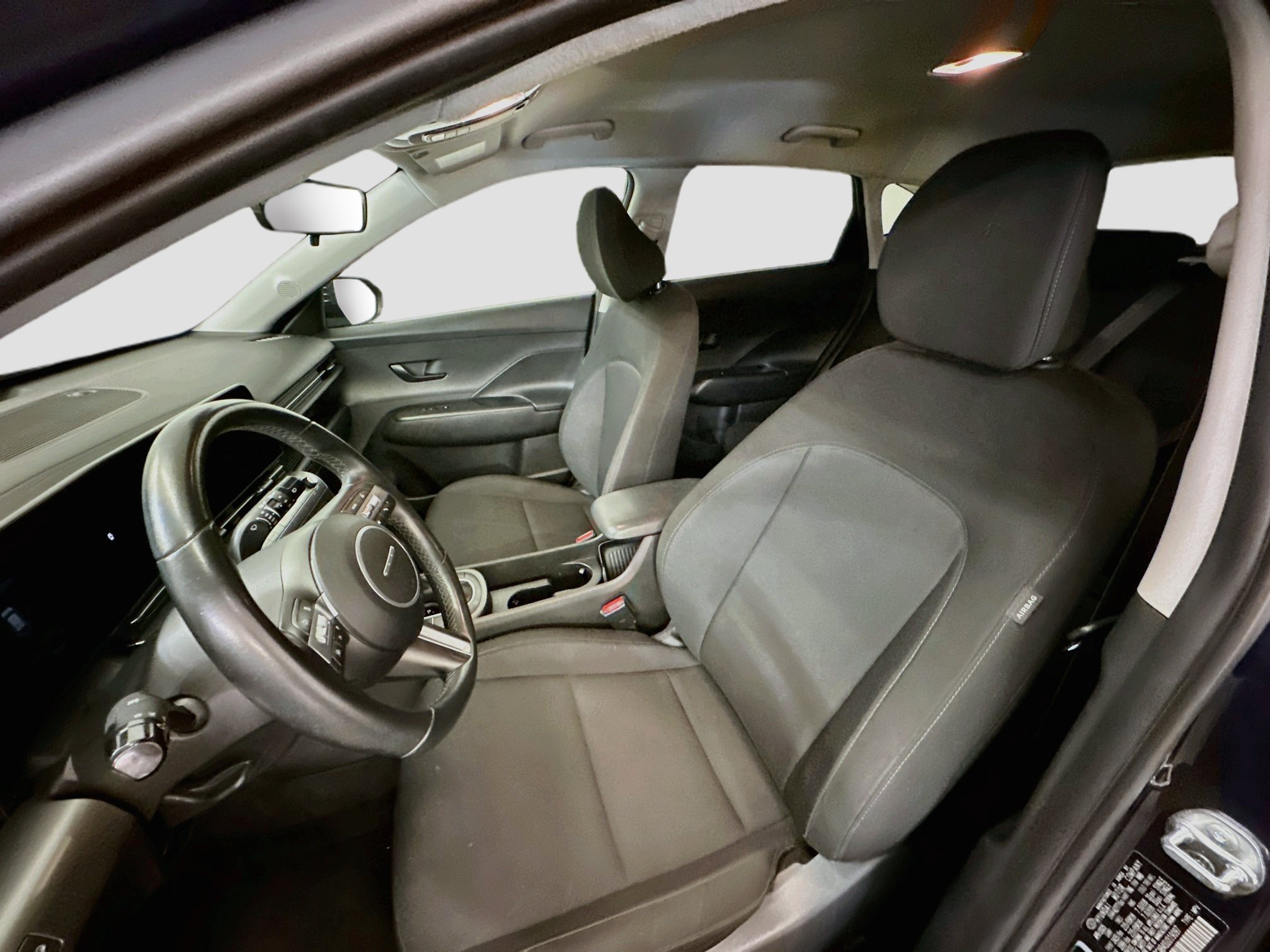 Used 2025 Hyundai Kona SEL AWD/4WD image 13
