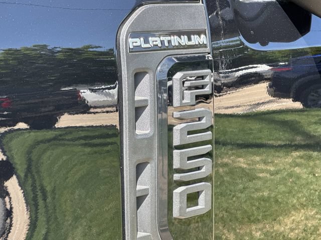 Used 2026 Ford F250 Platinum AWD/4WD image 32