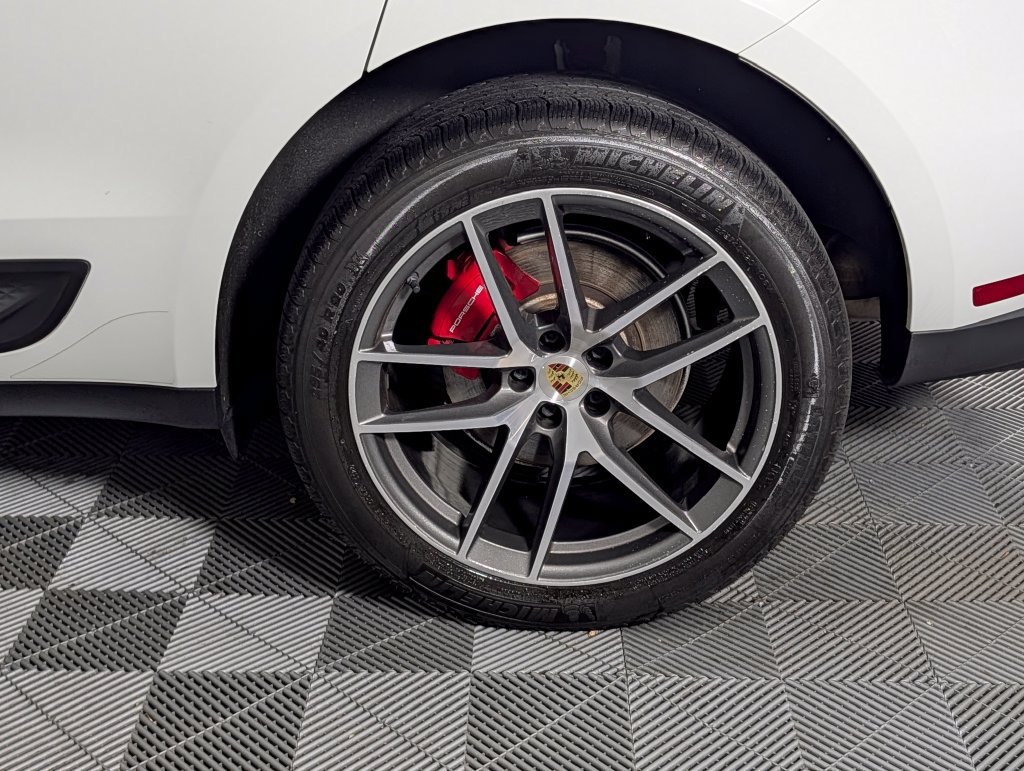 Certified 2023 Porsche Macan S AWD/4WD image 11