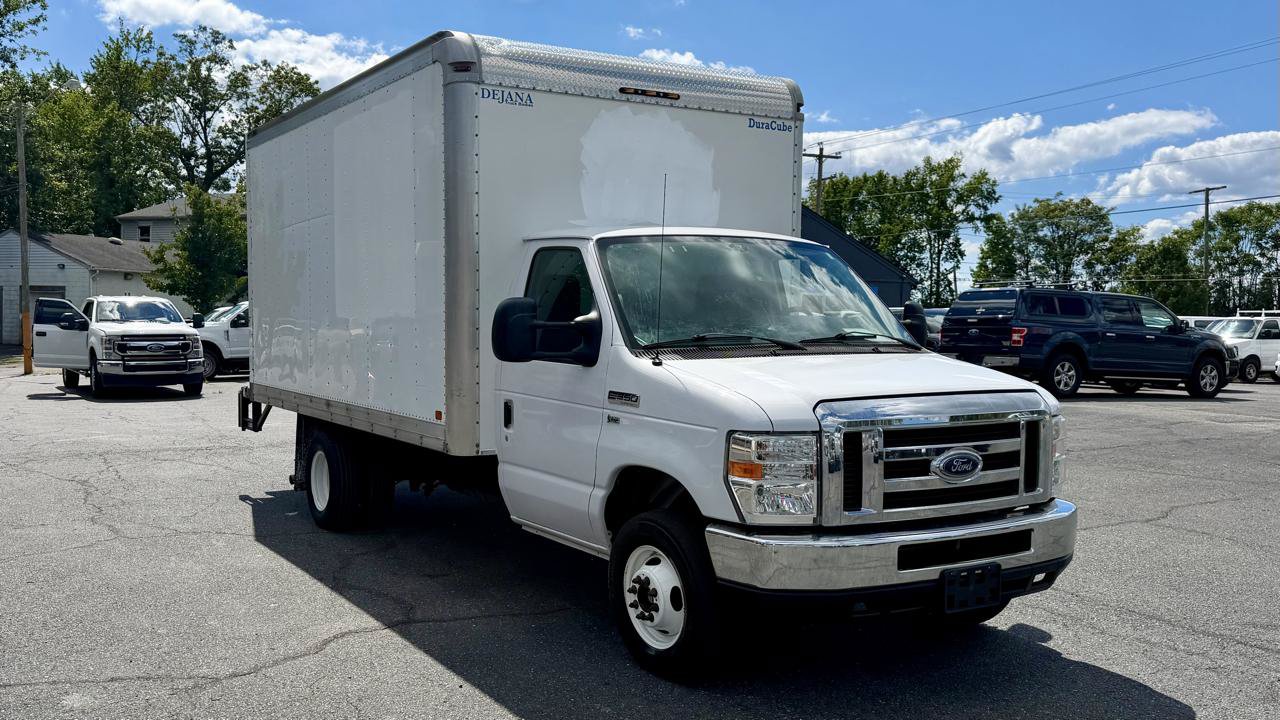 Used 2019 Ford E-350 and Econoline 350 Super Duty w/ Power Windows & Locks Group RWD image 4