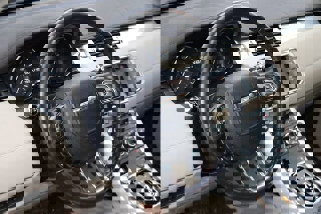 Used 2013 Land Rover Range Rover Evoque Pure Plus image 12