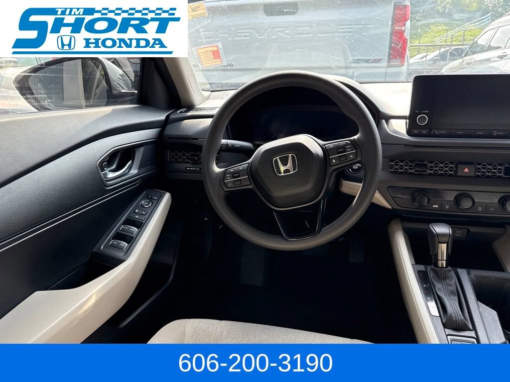 Used 2025 Honda Accord LX image 14