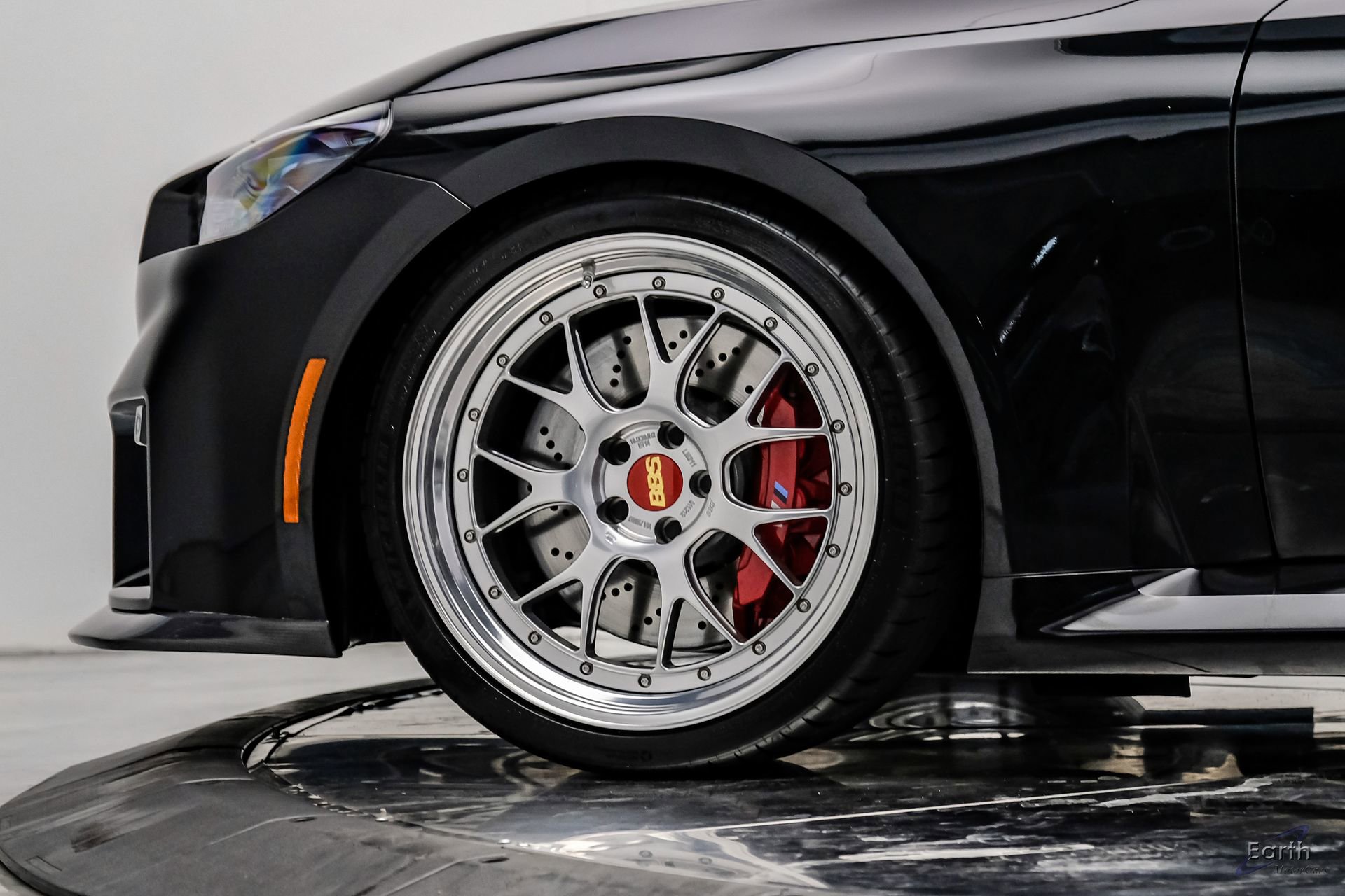 Used 2025 BMW M2 w/ Carbon Package RWD image 96
