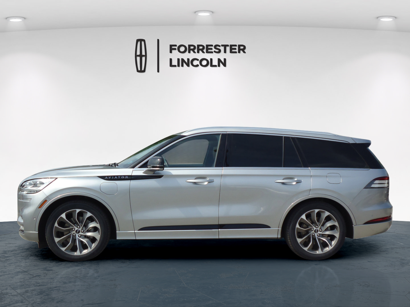 Certified 2023 Lincoln Aviator Grand Touring w/ Equipment Group 301A AWD/4WD image 6