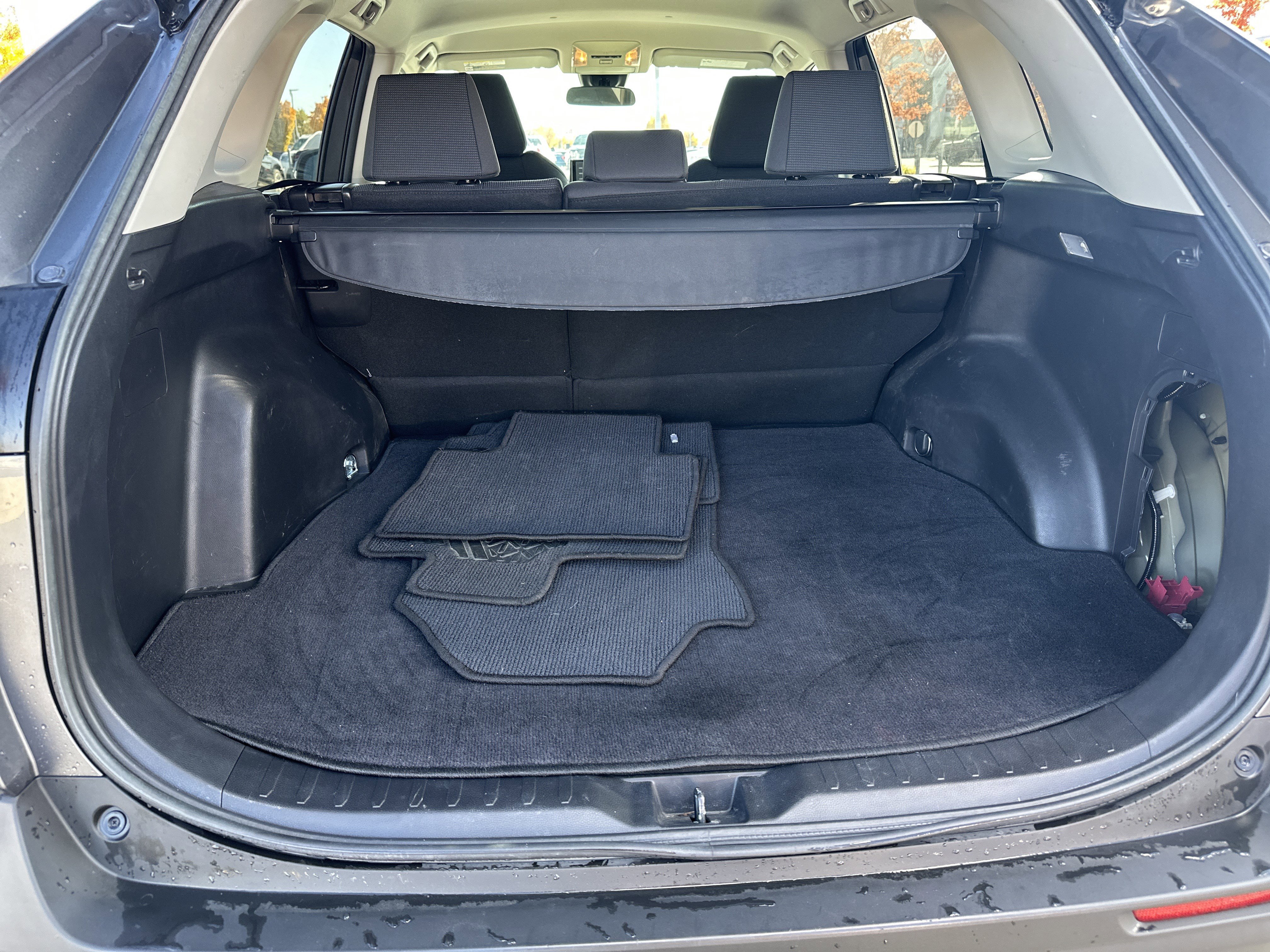 Certified 2021 Toyota RAV4 LE image 28