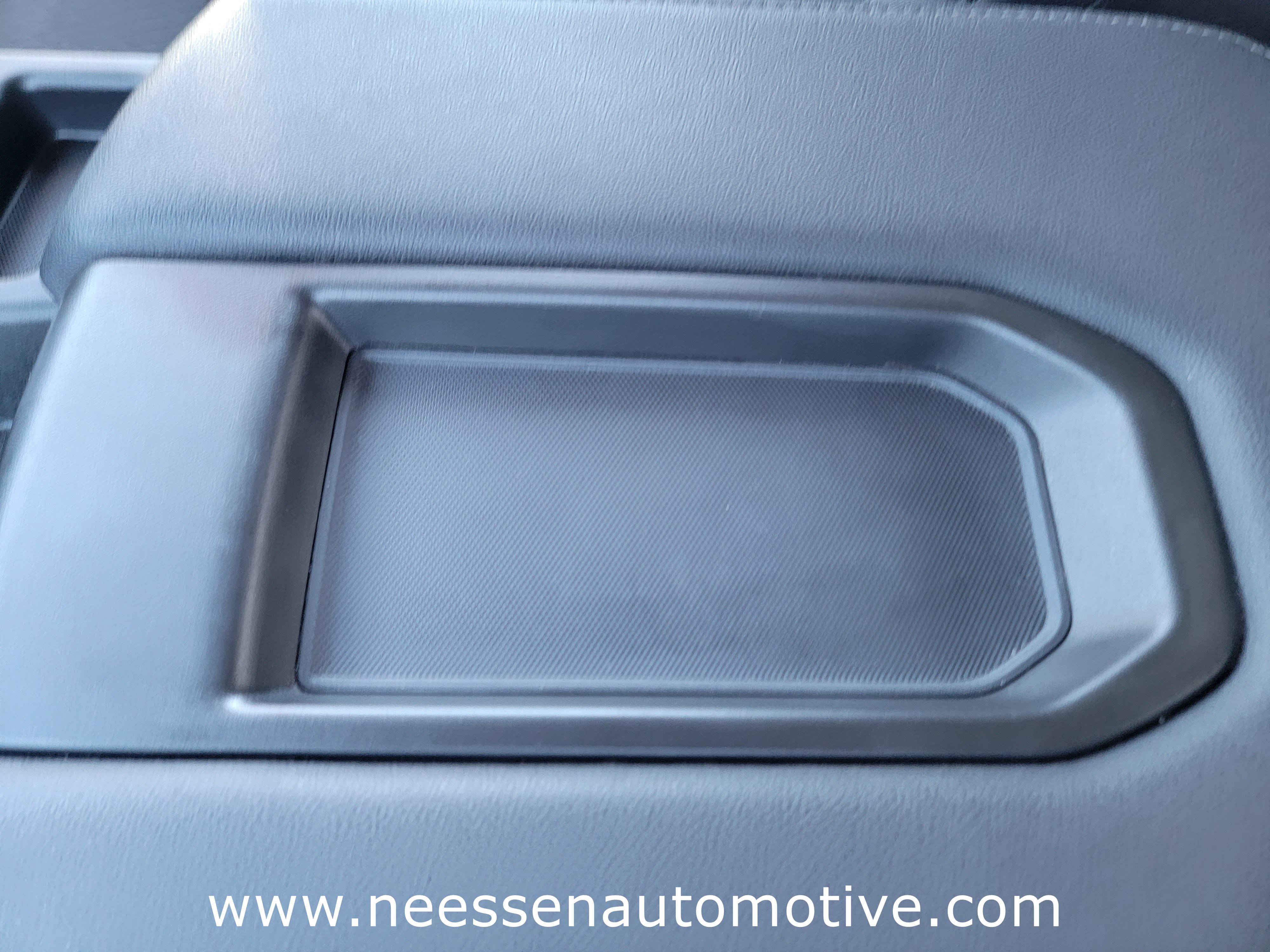 Used 2024 Chevrolet Silverado 2500 LT image 27