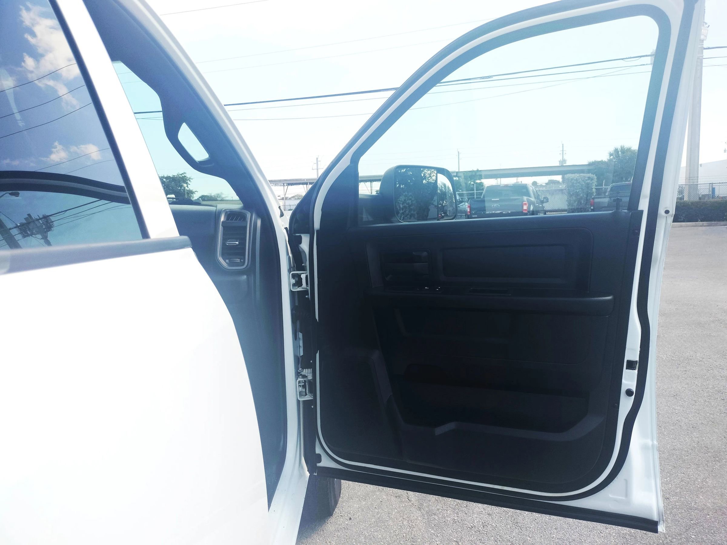 Used 2022 RAM 2500 Tradesman image 15