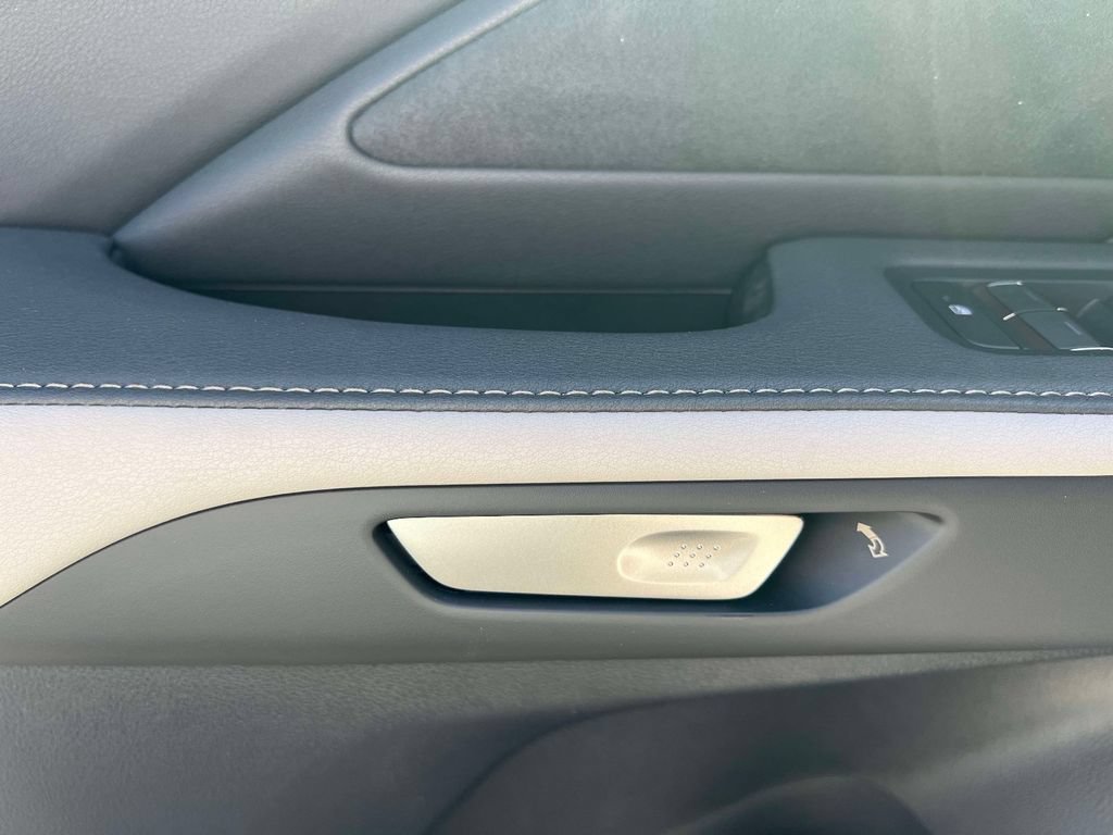 New 2026 Lexus TX 500h AWD image 17