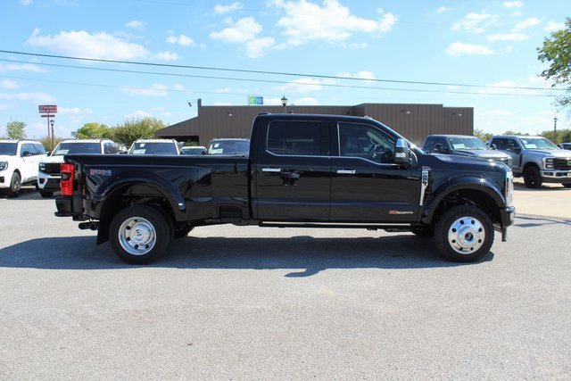 New 2026 Ford F450 Platinum image 3