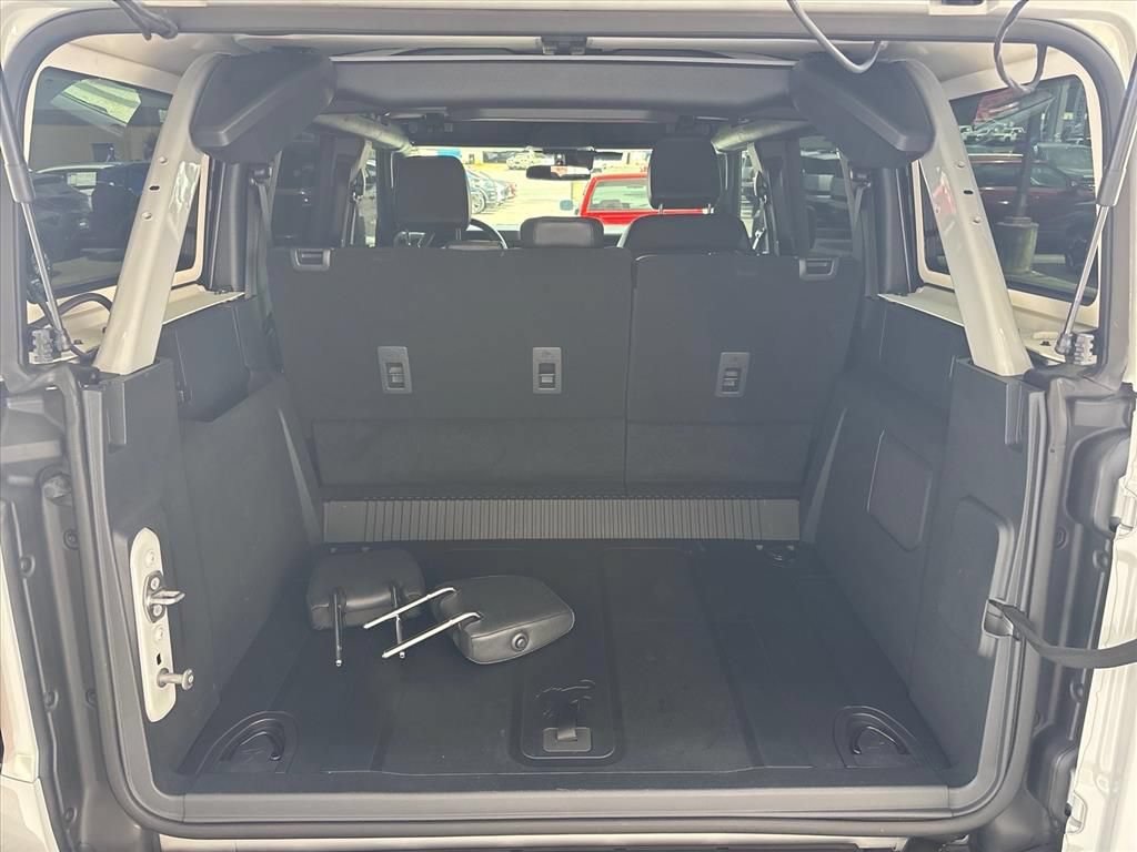 Used 2026 Ford Bronco Badlands AWD/4WD image 3