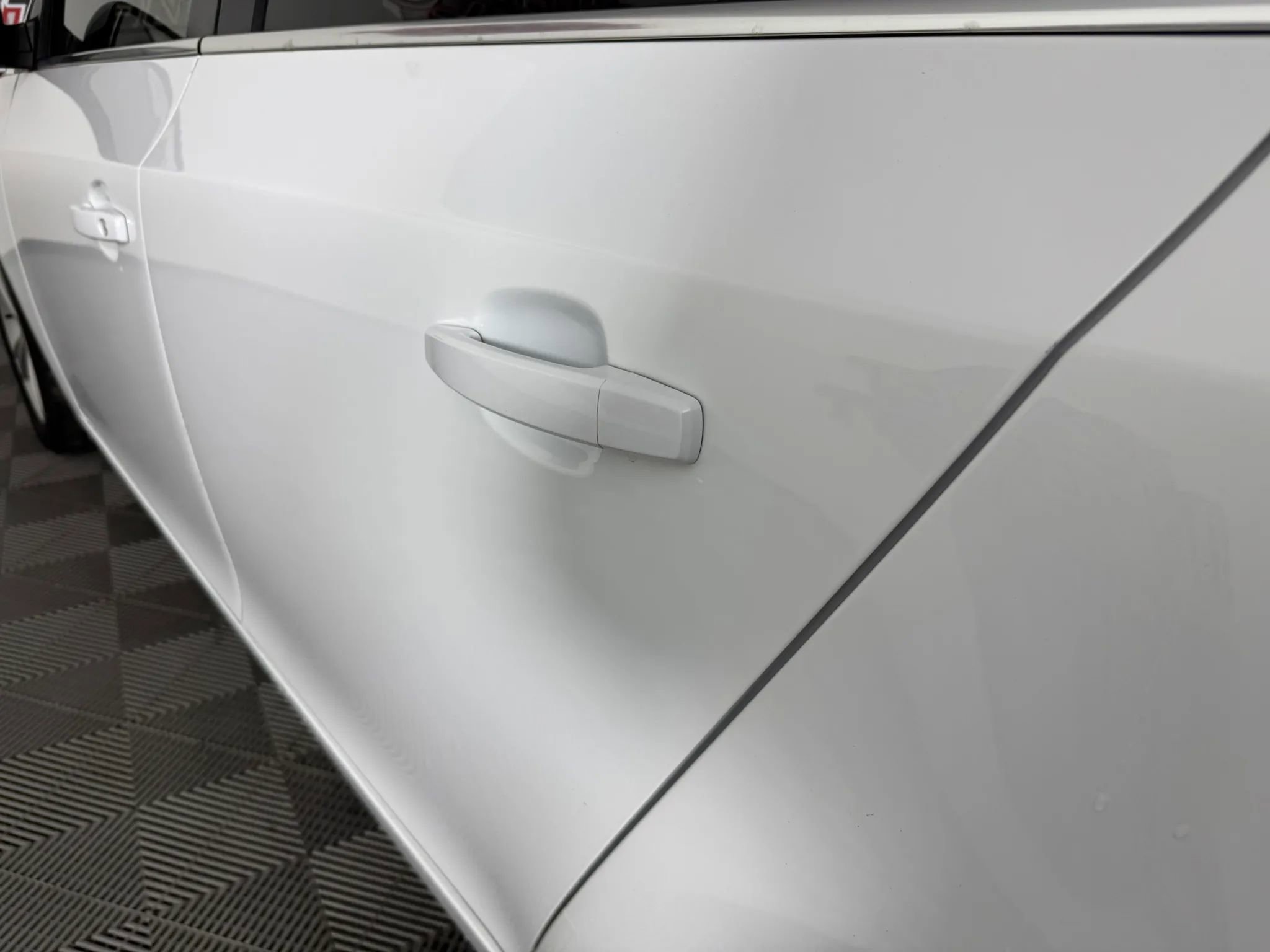 Used 2016 Chevrolet Cruze LT FWD image 22