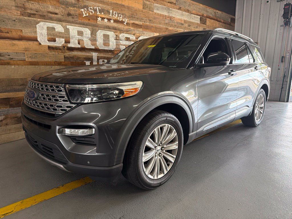 Used 2020 Ford Explorer Limited w/ Class III Trailer Tow Package AWD/4WD image 3