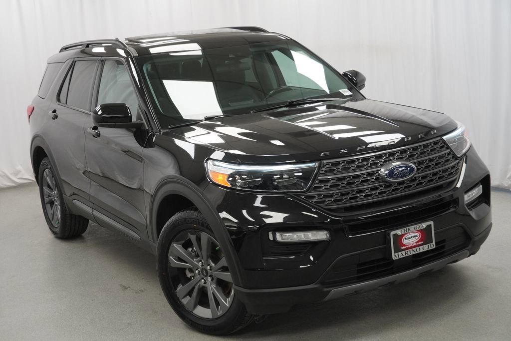 Used 2022 Ford Explorer XLT w/ Equipment Group 202A image 11