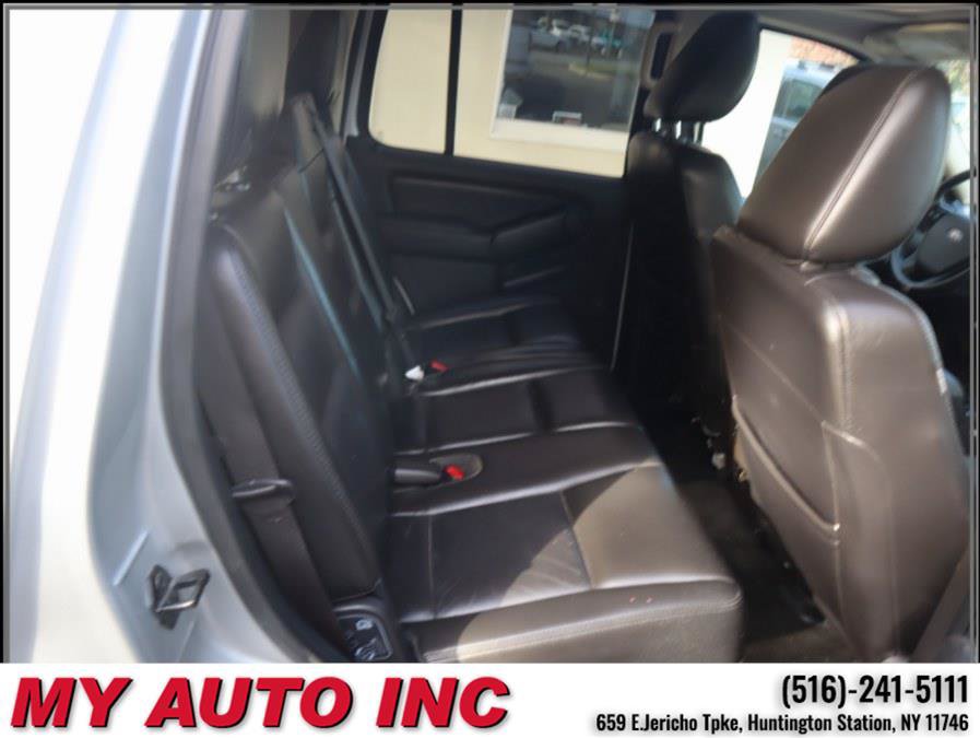 Used 2010 Ford Explorer XLT AWD/4WD image 27