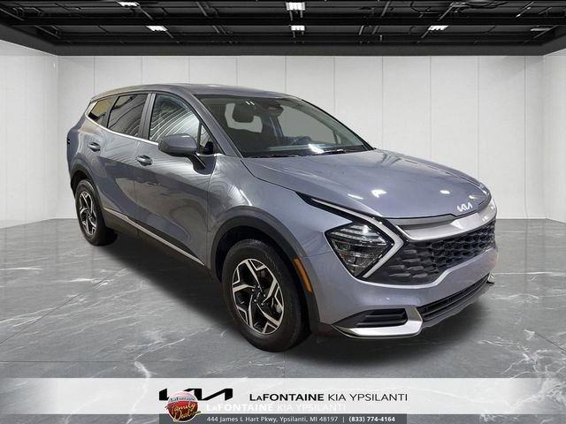 Used 2025 Kia Sportage LX image 3