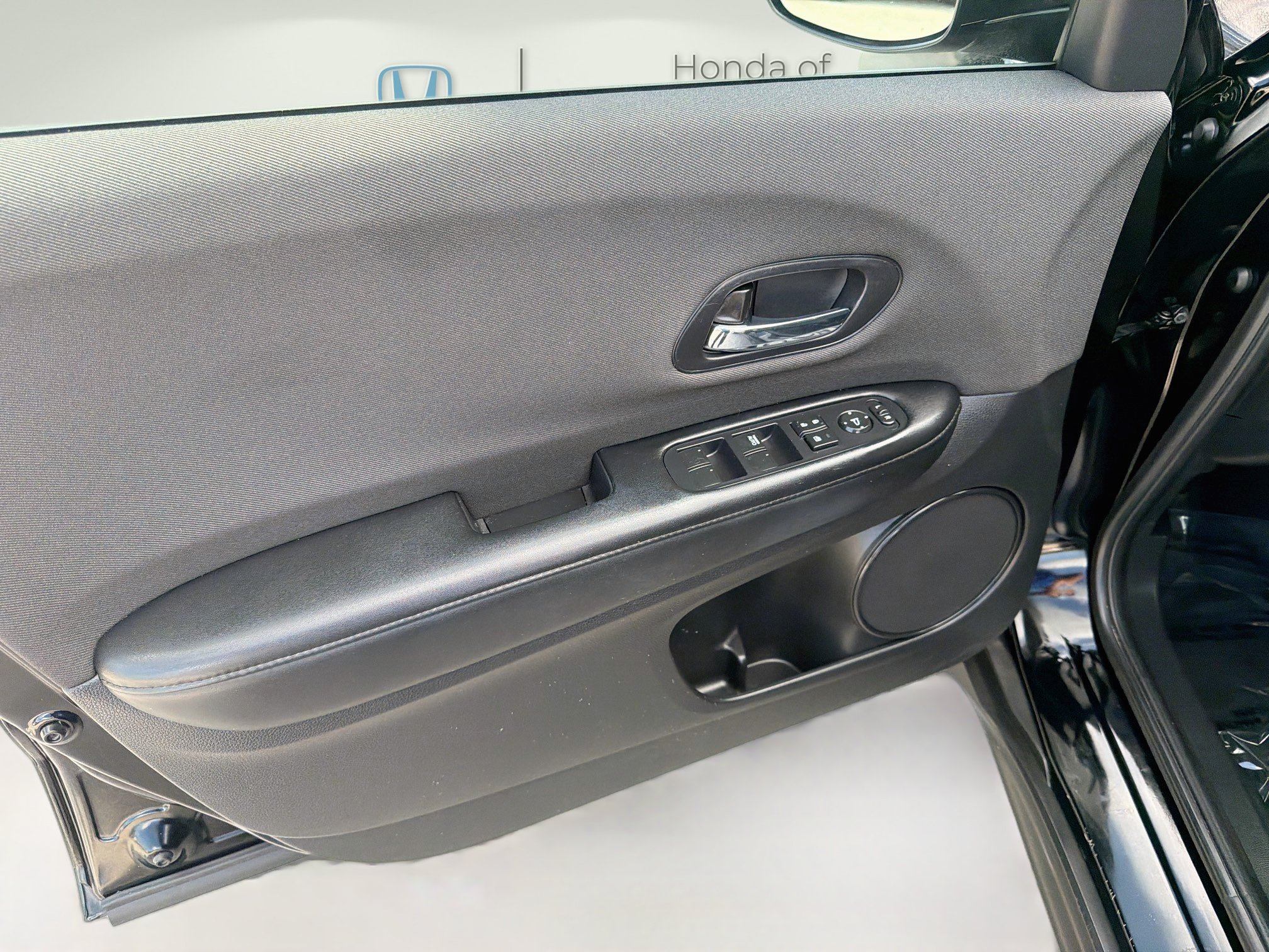 Used 2022 Honda HR-V LX image 19