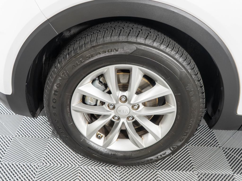 Used 2016 Kia Sorento LX w/ LX Convenience Package AWD/4WD image 24