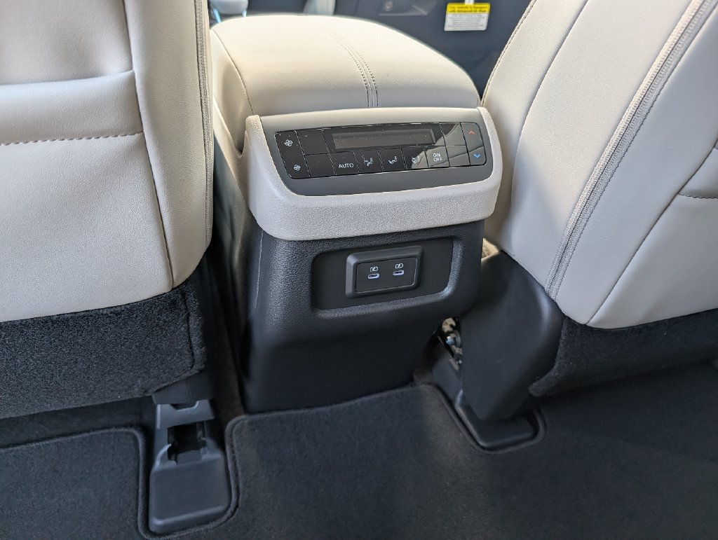 New 2026 Nissan Pathfinder SL FWD image 33