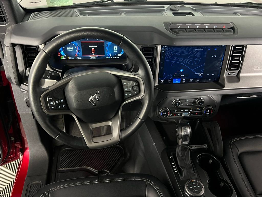 Used 2025 Ford Bronco Badlands image 15