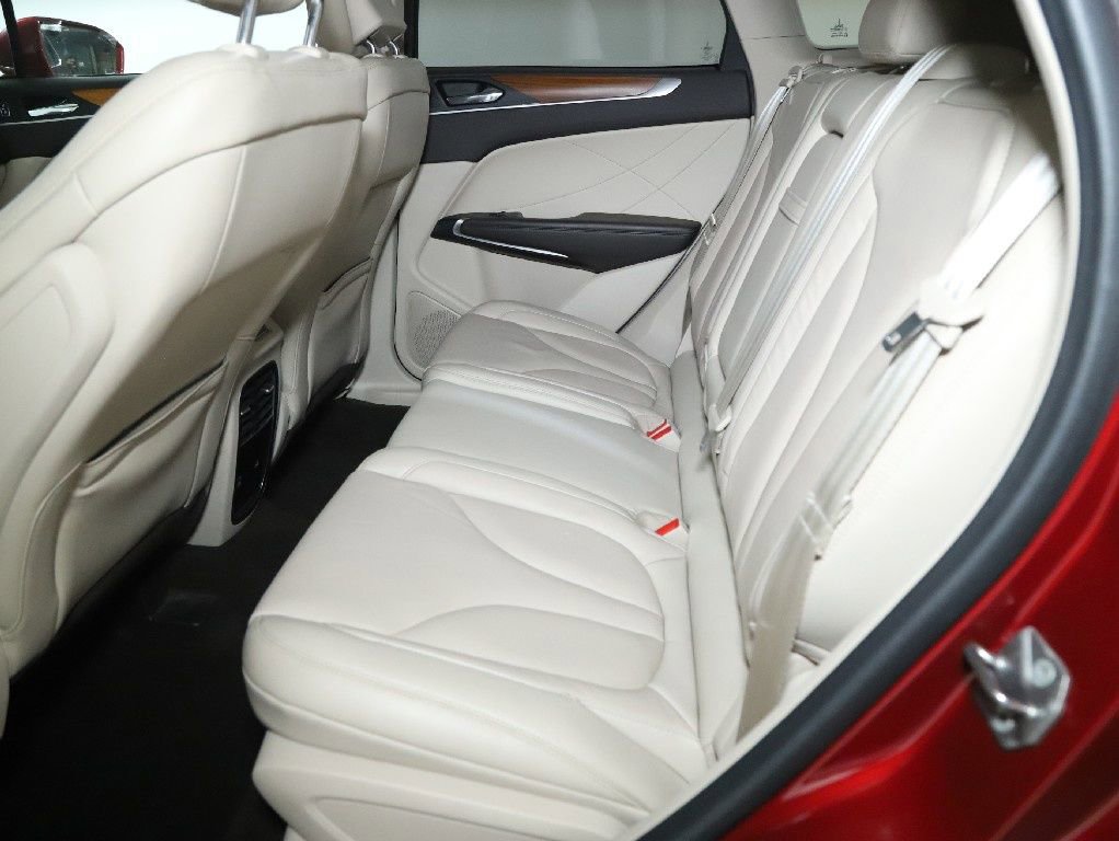 Used 2019 Lincoln MKC Select w/ Select Plus Package image 14