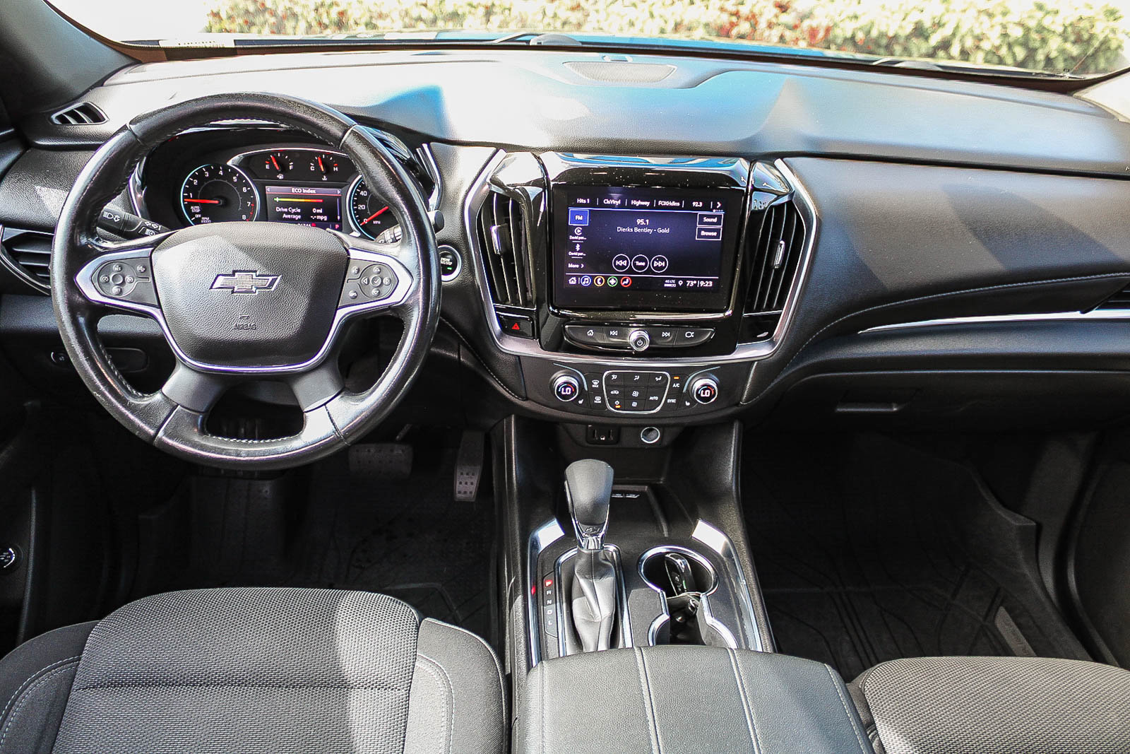 Used 2022 Chevrolet Traverse LT FWD image 14