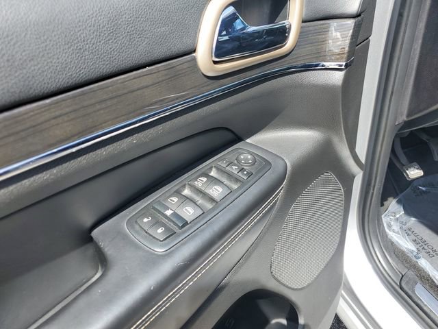Used 2015 Jeep Grand Cherokee Overland image 20