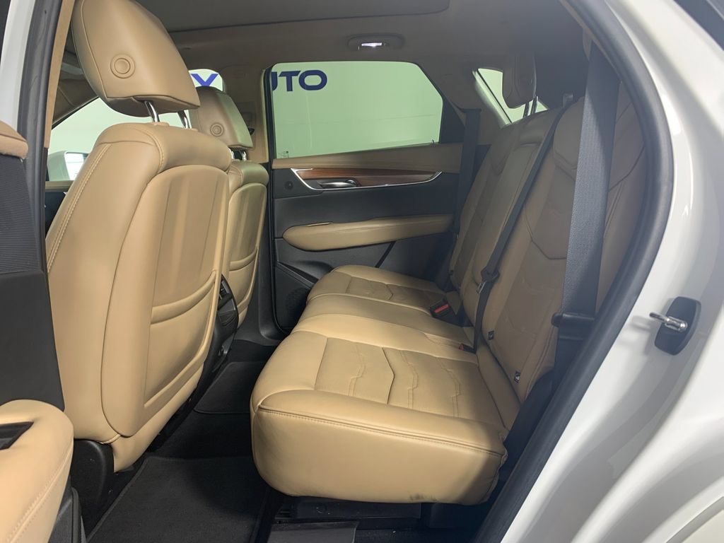 Used 2019 Cadillac XT5 Platinum AWD/4WD image 32